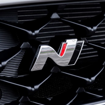 Эмблема N на решетку радиатора Hyundai 